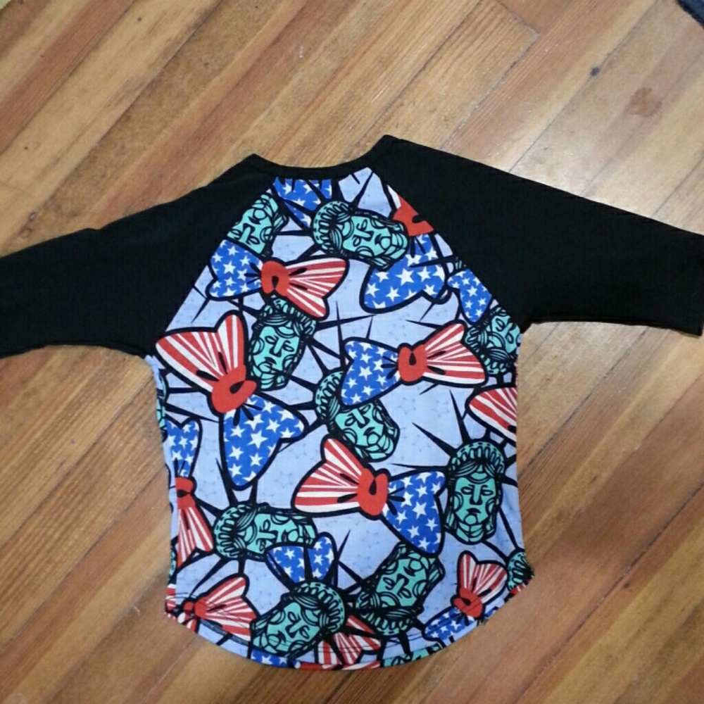 LulaRoe Sloan tee, NWOT